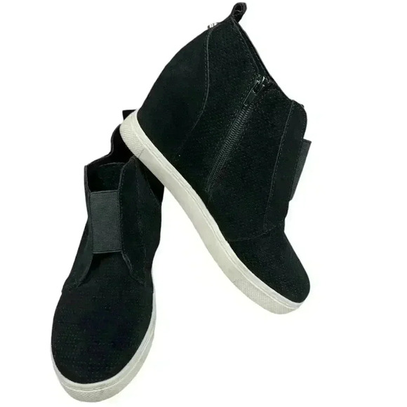 Steve Madden Wavery Sneaker Booties Black Suede Wedge Heel Zip Up Size 7 - Picture 3 of 9